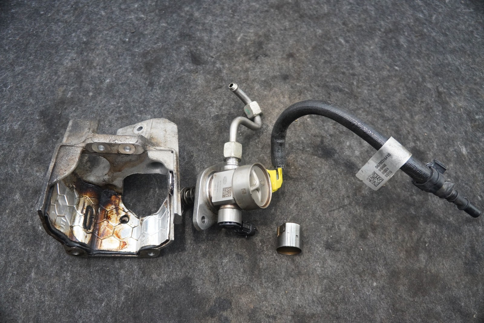 Engine High Pressure Fuel Injection Rail Pump Maserati Quattroporte M156 2016