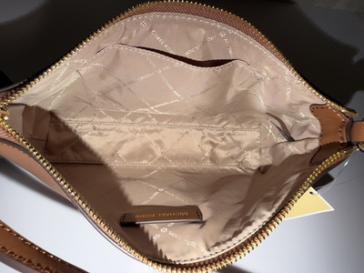 Michael Kors Vincent MD Pouchette Shoulder Bag Attached Card Case
