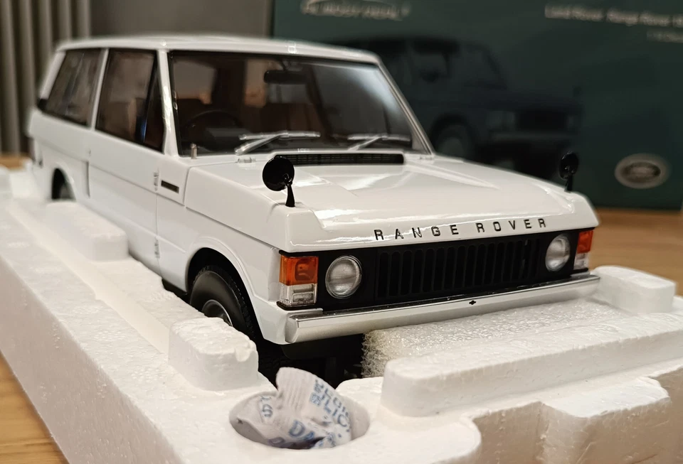 ALMOST REAL - Land Rover - RANGE ROVER 1970 - 810102 - White- Die Cast. - Immagine 3 di 4