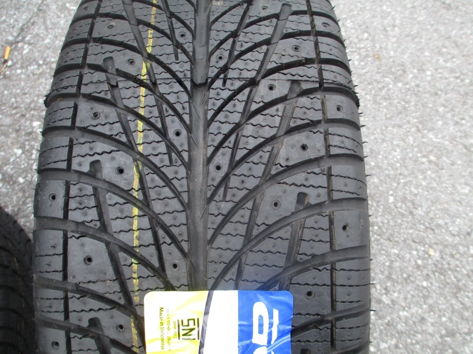 4 New 235/45R18 Accelera X-Grip Snow Winter Tires 2354518 45 18 R18 45R Foto 2 de 3