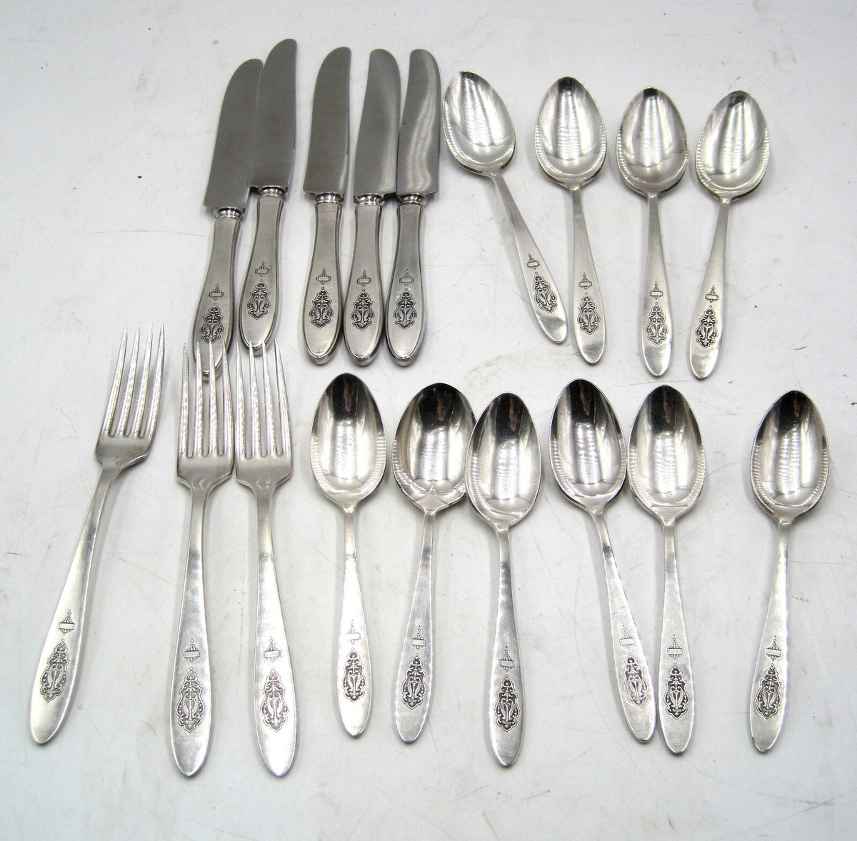 Oneida Community Plate Silverware 18-Piece Set Bird of Paradise | eBay
