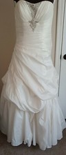 Store Sample Ivory Beaded Ruched Tiered Wedding Dress Ribbon Zip Closure 14