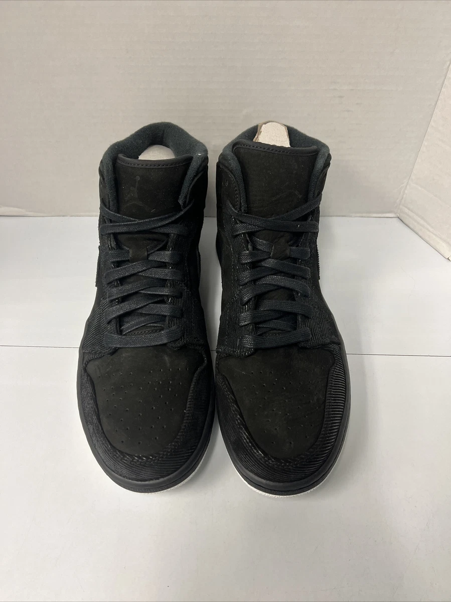 Jordan 1 mid hotsell suit and sneakers
