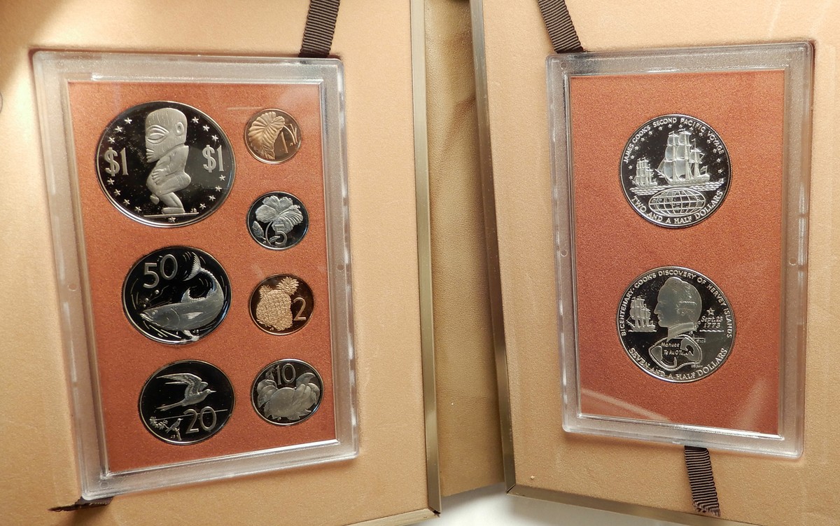 1974 COOK ISLANDS Captain James Cook 2 Silver of 9 Coin Antique