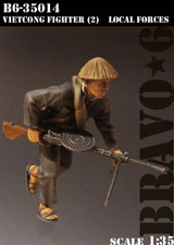  6 35014 VIETNAM WAR VIETCONG FIGHTER LOCAL FORCES 2 1:35