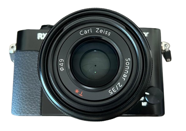 デジタルカメラ Sony RX1 Carl Zeiss 35mm f/2 ソニー、35mmフルサイズCMOS搭載コンデジ「DSC-RX1」 - 価格.com
