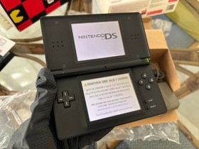 Console DS Super Mario Bros NES 20th Anniversary Nintendo Sweden &eacute;dition limit&eacute;e