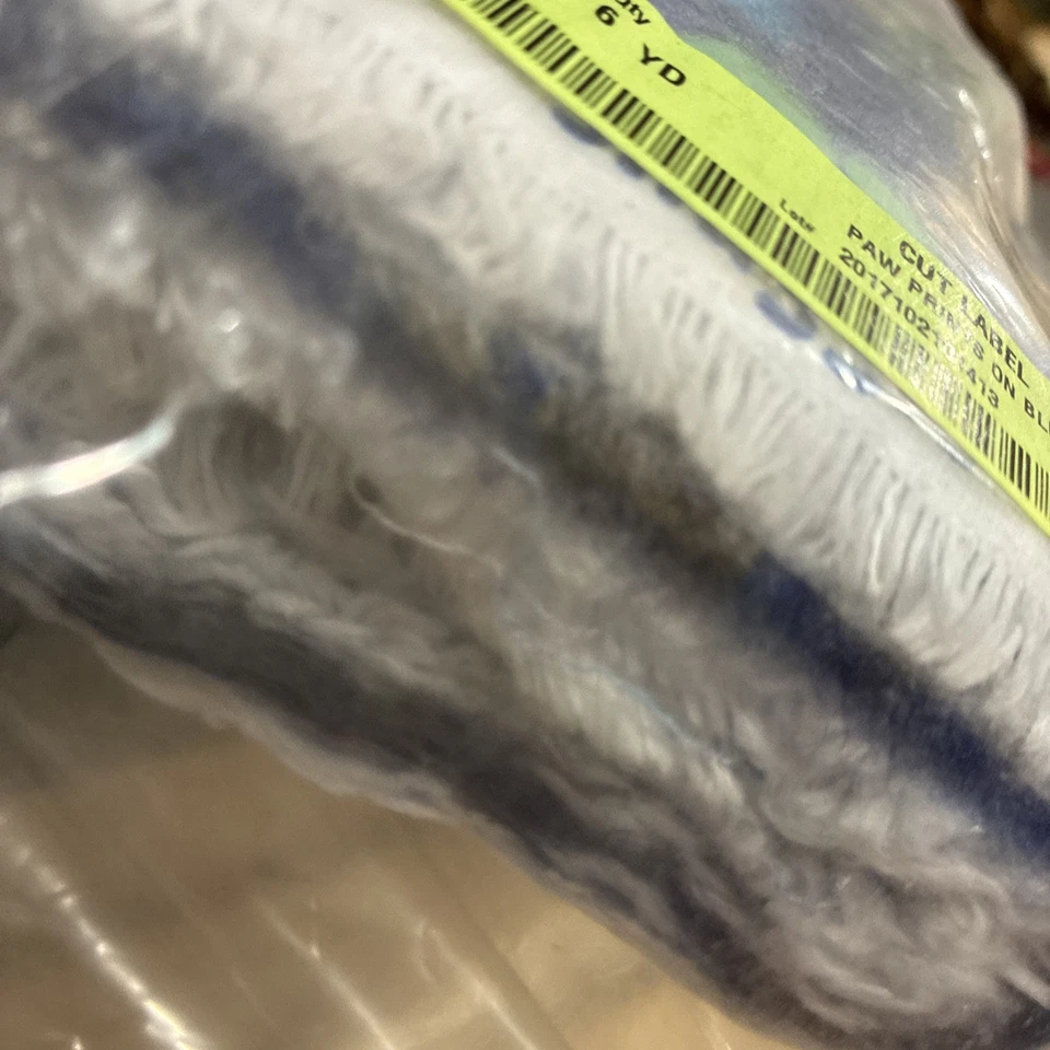 Tecido de flanela com estampa de pata azul Joanns 6 jardas NOVO parafuso completo - Imagem 3 de 4