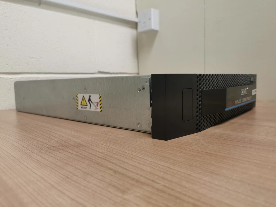 EMC VNXe3100 12 Bay SAS Disk Expansion Rackmount V2-DAE-12 2x EMC 110-123-000D - Image 3 of 4