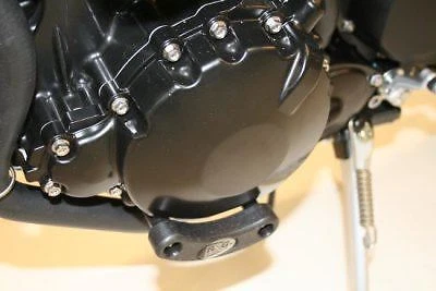 Estuche deslizante para motor R&G negro (alternador LHS) Triumph Speed Triple R 2012-2015 Foto 2 de 2