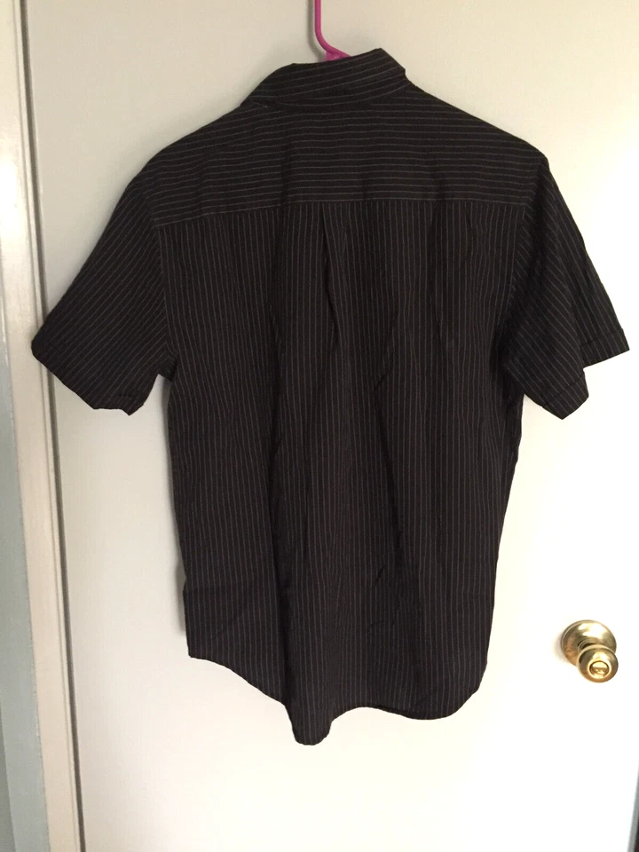 Rip Curl Button Down Black & Stripe Casual Short Sleeve Shirt Men's Medium - Image 2 of 4