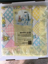 NEW in package vintage Beacon yellow bunny jump baby blanket satin edge 40"x45"