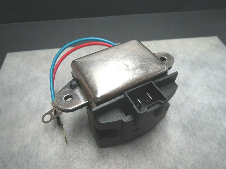 Regulador de voltaje para Renault Alliance Encore Fuego LeCar 177-0685 - ¡Envío rápido! Foto 2 de 4