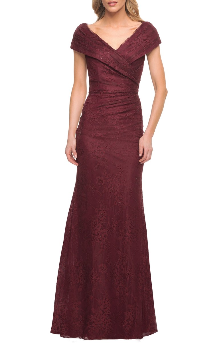burgundy lace dress nordstrom NEW LA FEMME Portrait Neck GOWN SIZE 4 $469 pillar:footwear Girl's White & Blue Size:Custom Size / Plus Size 155cm This style sits