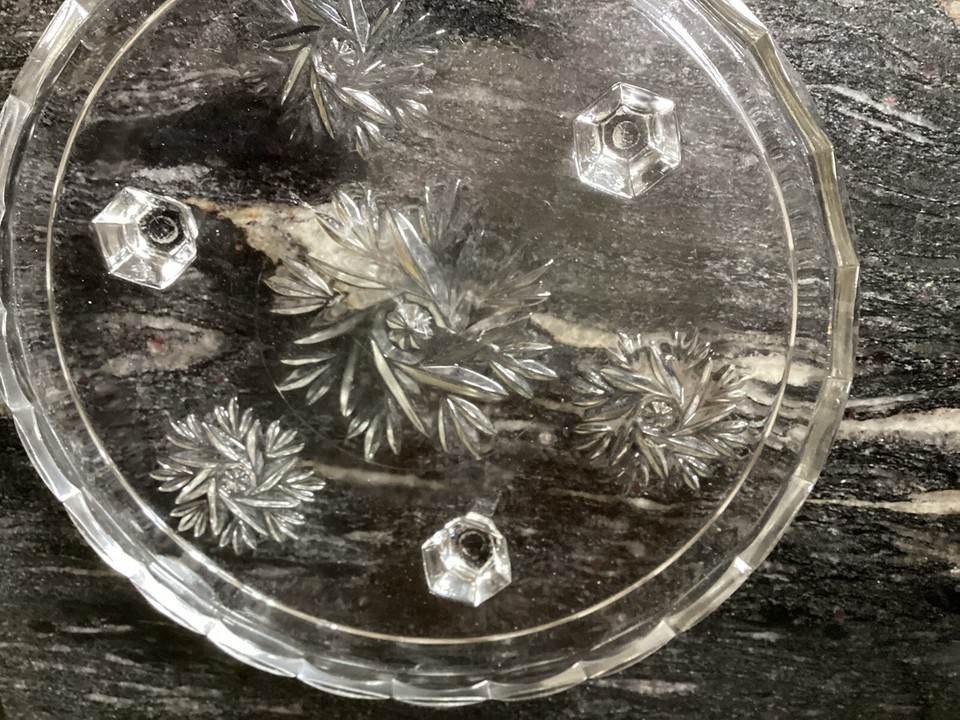 Vintage Pressed Glass Cake Stand . Stands On 3 Glass Feet eBay