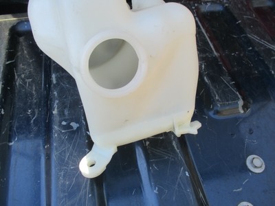 Geo GM OEM 22086142 Windshield Washer Fluid Reservoir for sale  