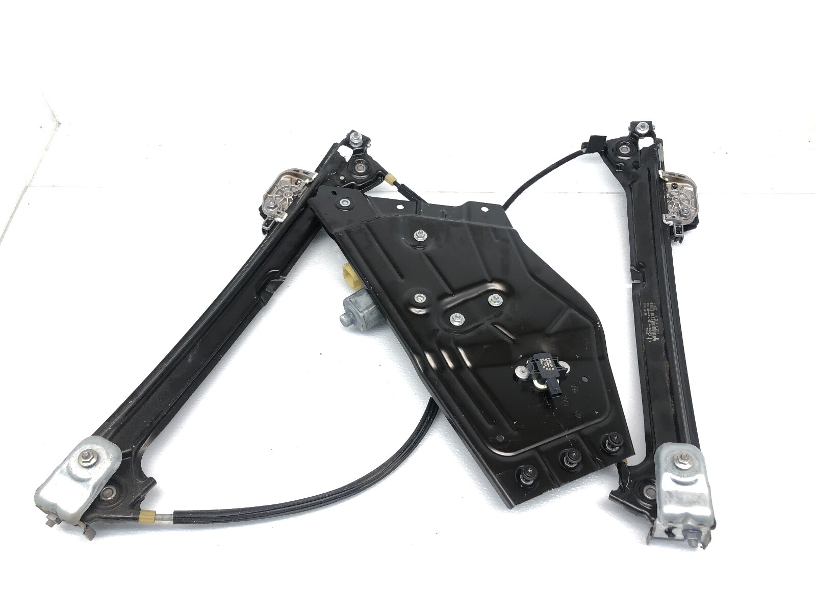 2014-2021 MASERATI QUATTROPORTE RIGHT PASS FRONT DOOR WINDOW REGULATOR W/ MOTOR.