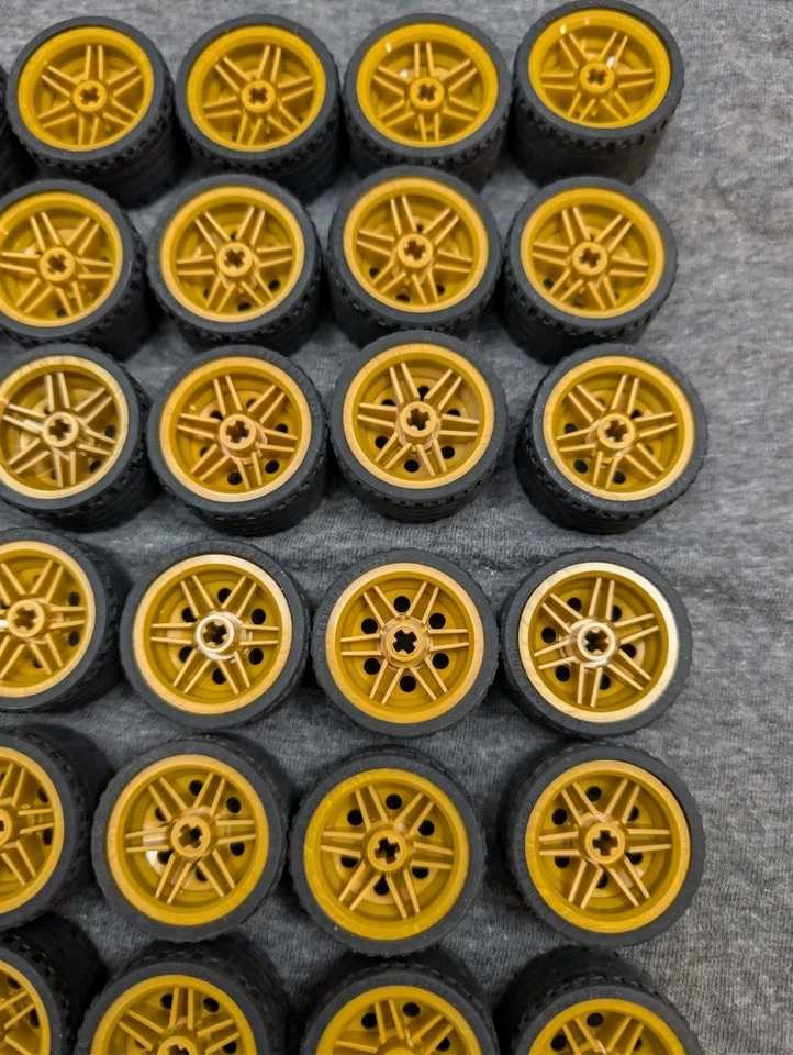 32pcs LEGO TECHNIC Rims Tires 37x22 Wheels Mindstorms Gold Car Vehicle - Image 3 of 4