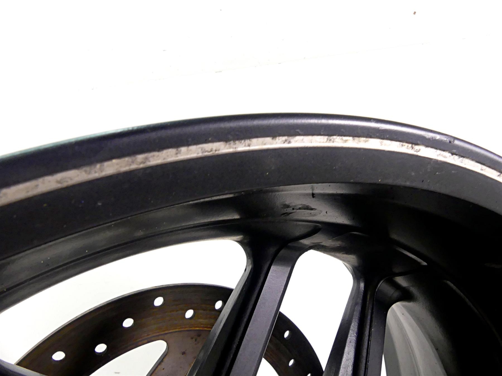 Harley Davidson OEM 2017 VRSCDX Nightrod Rear Wheel 40900192 for 