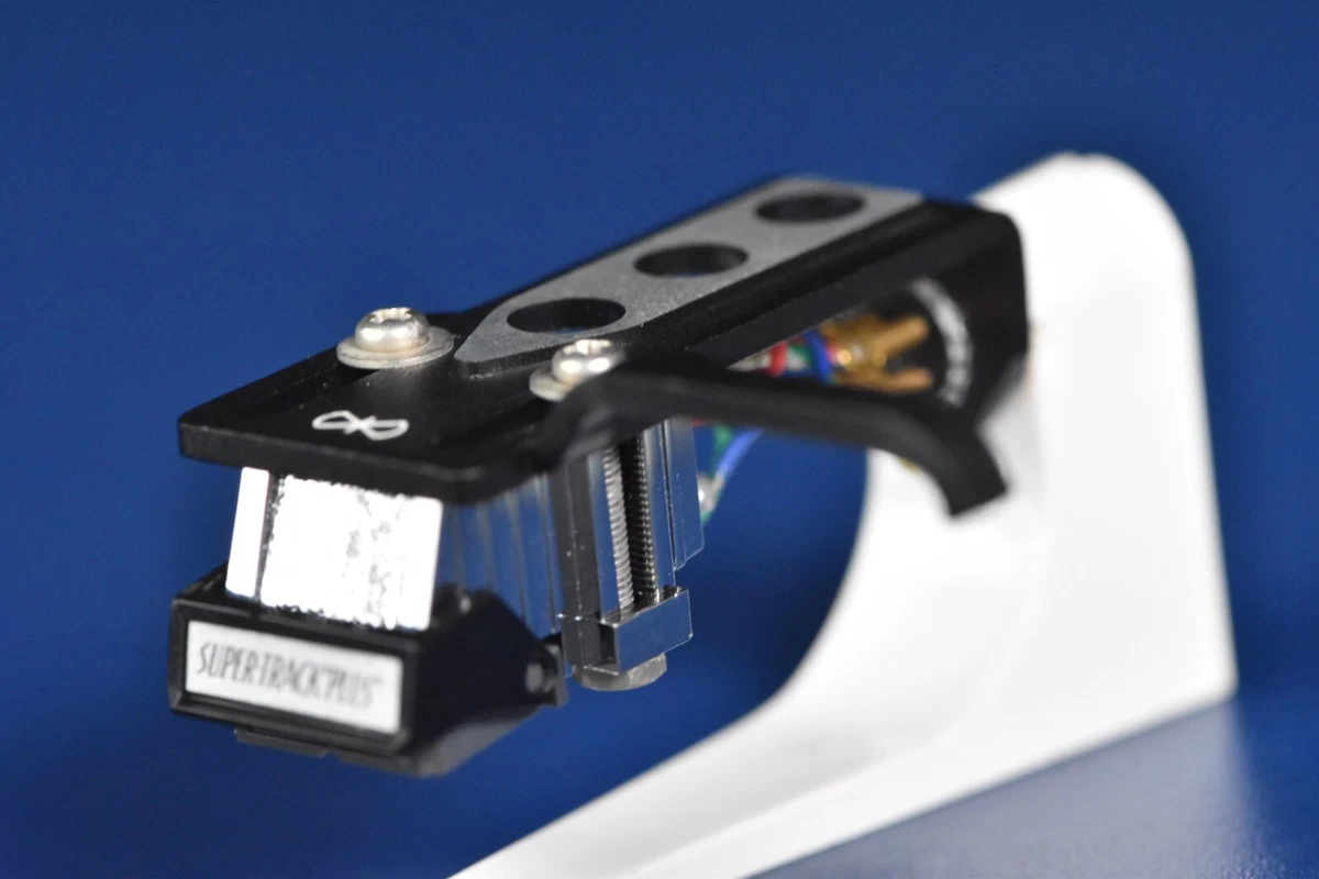 Shure V15 type III Cartridge w/Super-Track Shure V15 type III Cartridge w/Super-Track