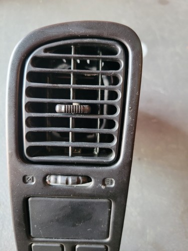 🔥 1995 1996 1997 Nissan Hardbody Pickup Truck D21 AC Vent Dash Trim Left Driver - Picture 2 of 6