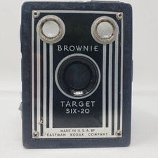 Vintage Eastman Kodak Company Brownie Target Six-20 Box Camera USA Retro