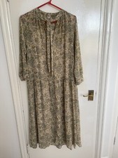 Uniqlo S Small Size, Joyofprint floral dress