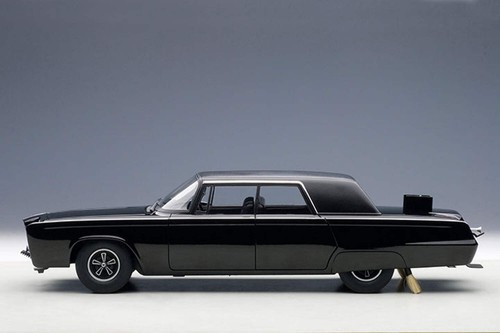 AUTOart Black Beauty della serie TV The Green Hornet 1:18 71546 - Foto 8 di 18