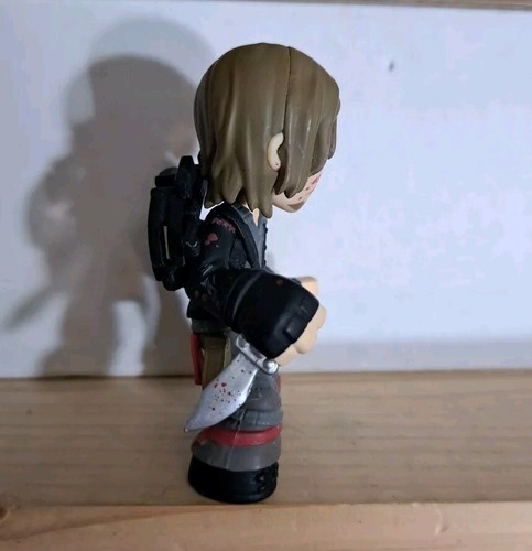 Funko Mystery Minis Walking Dead Series 4 Hot Topic Exclusive Bloody Daryl Dixon - Picture 7 of 11