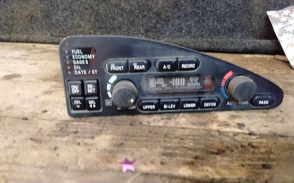 Oldsmobile 88/98 1996-99 control de clima digital calentador interruptor de aire acondicionado montaje OEM Foto 2 de 4