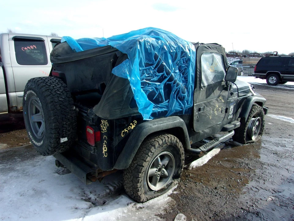 Conjunto de filtro de aire usado se adapta a: Jeep Wrangler 1997 grado A Foto 4 de 4