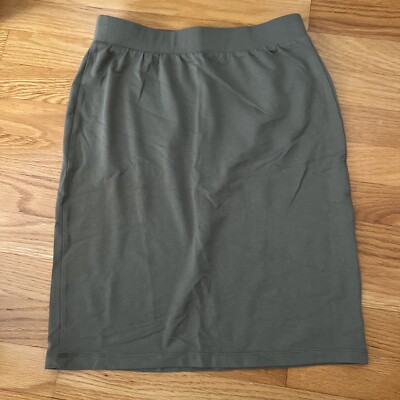 NWT Uniqlo green Ponte Skirt Women's Size Small Rayon Blend