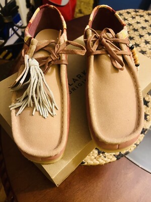 Clarks/END wallabees. “pink Interest” Size 11 | eBay