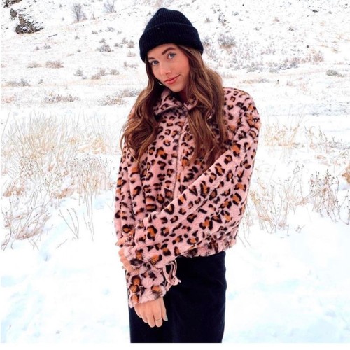 VS Pink Know One Cares Faux plush Jacket NWT blogger fav size small - Picture 3 of 9