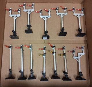 12 x Hornby OO Gauge Semaphore Signals Junction Single and Double Arm Signals