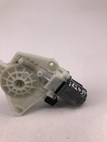 VW PASSAT B8 3G2 Fensterhebermotor     5Q4959802D 24980642