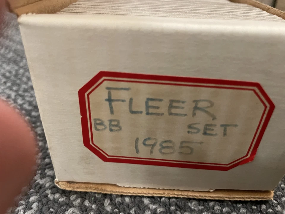 Juego de béisbol Fleer 1985 con Kirby Puckett PSA 8 RC y pegatinas selladas Foto 2 de 2