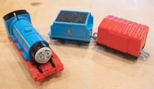 Works 2013 Mattel Thomas  Friends Trackmaster Motorized Gordon w/ 2 Pieces