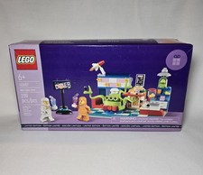 LEGO Alien Space Diner 40687 Brand New - Limited Edition GWP Free Shipping