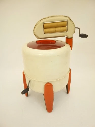 Vintage Wolverine deluxe washer wringer tin litho toy red white