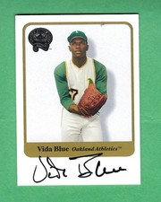 2001 Fleer Greats of the Game - Autographs Vida Blue (AU) (B)