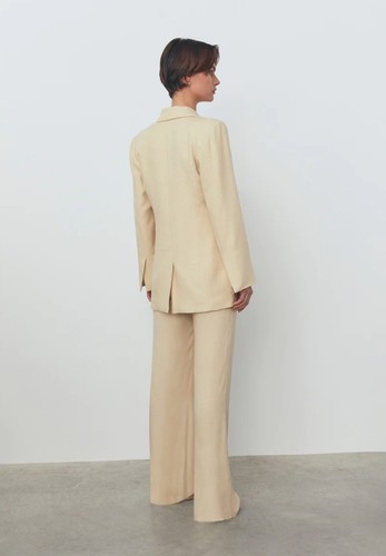 VIKTORIA & WOODS "Endorphin blazer" Cornsilk size 0 - NEW RRP $650 - Picture 3 of 8