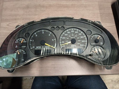 2000 Chevy Chevrolet Blazer S10/S15/Sonoma Zr2 speedometer cluster 4x4