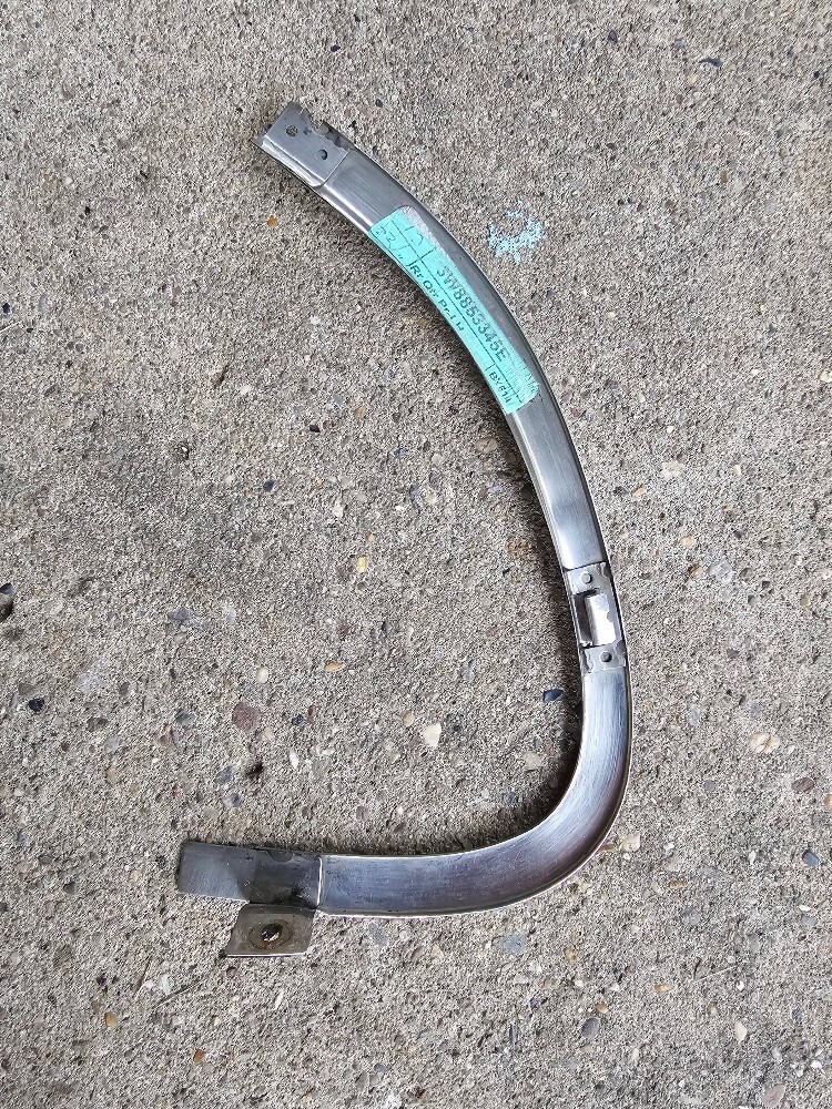 Bentley Continental Gt Left Door Chrome Trim