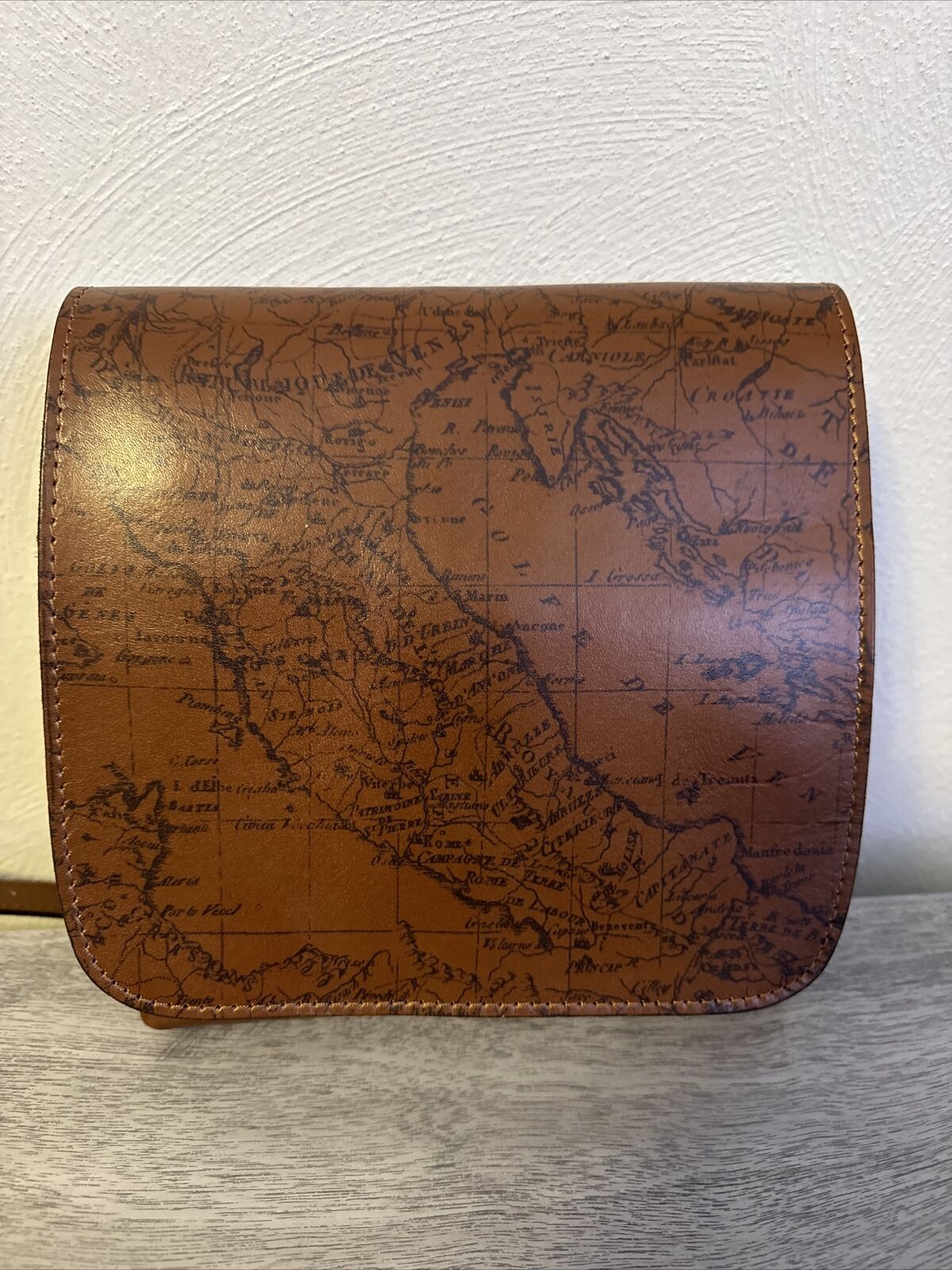 Picture 1 of 24