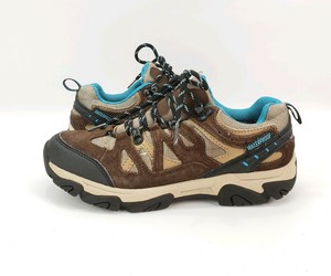 bearpaw hiking shoes