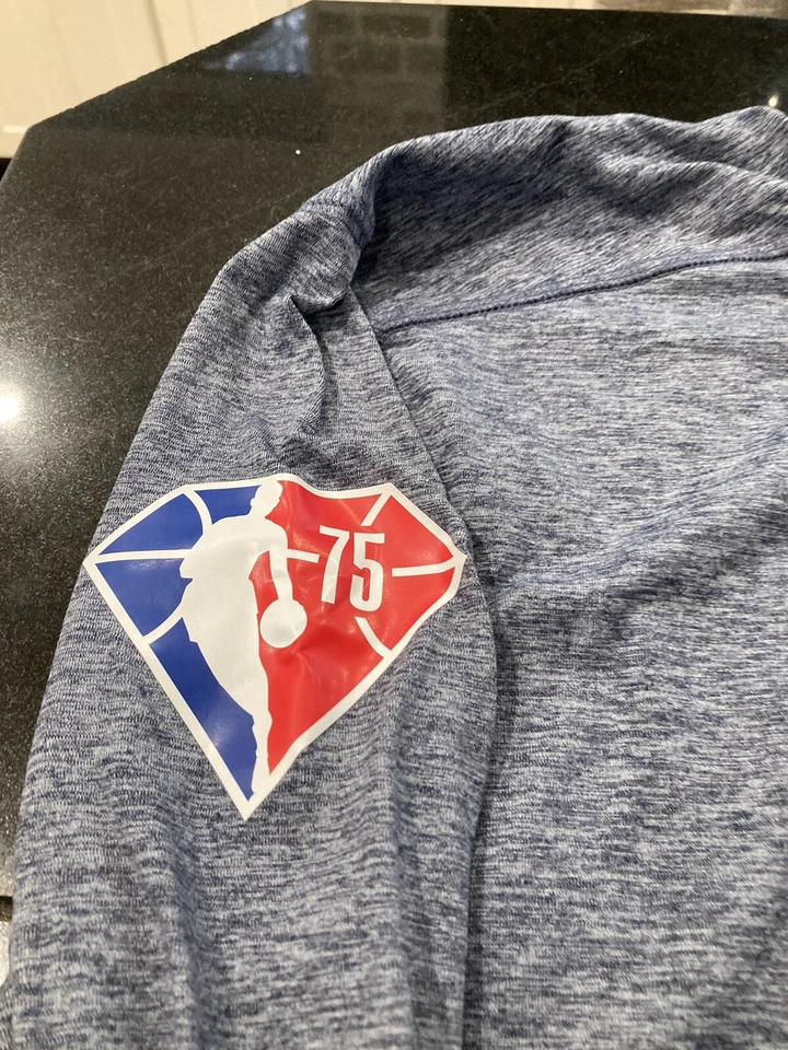 76ers Auténtico Equipo JUEGO USADO L/S AROS PARA TROPAS CAMISA 2XL #1 ANDRE DRUMMOND Foto 4 de 4