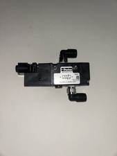 Parker B3X0000YYC 3-Way 2-Position Air Pilot Valve – 1/8″ NPT, 145 PSI Max