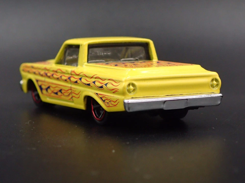 1965 65 Ford Falcon Ranchero Pick-Up Camion Giallo 1:64 Scala Modellino Auto - Immagine 3 di 4