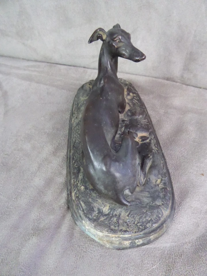 CHIEN LEVRIER, ancien, en régule. - Photo 4/4